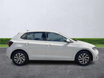 Used Volkswagen Polo 2023 for sale - 79024078: Photo