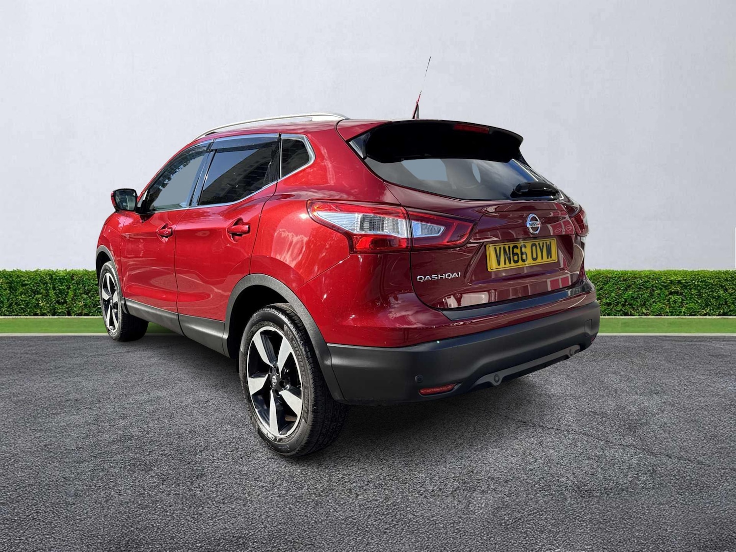 Used Nissan Qashqai 2016 for sale - 76342983: Photo 2