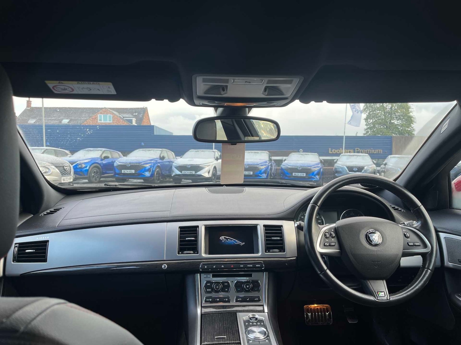 Used Jaguar XF 2015 for sale - 76628063: Photo 8