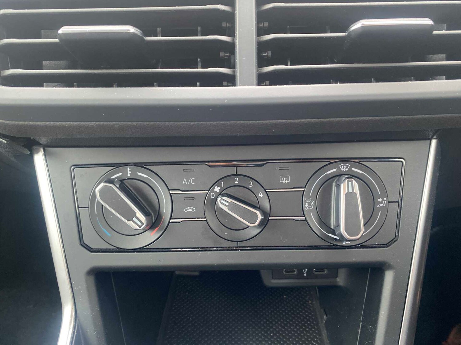 Used Volkswagen Polo 2023 for sale - 78193000: Photo 11