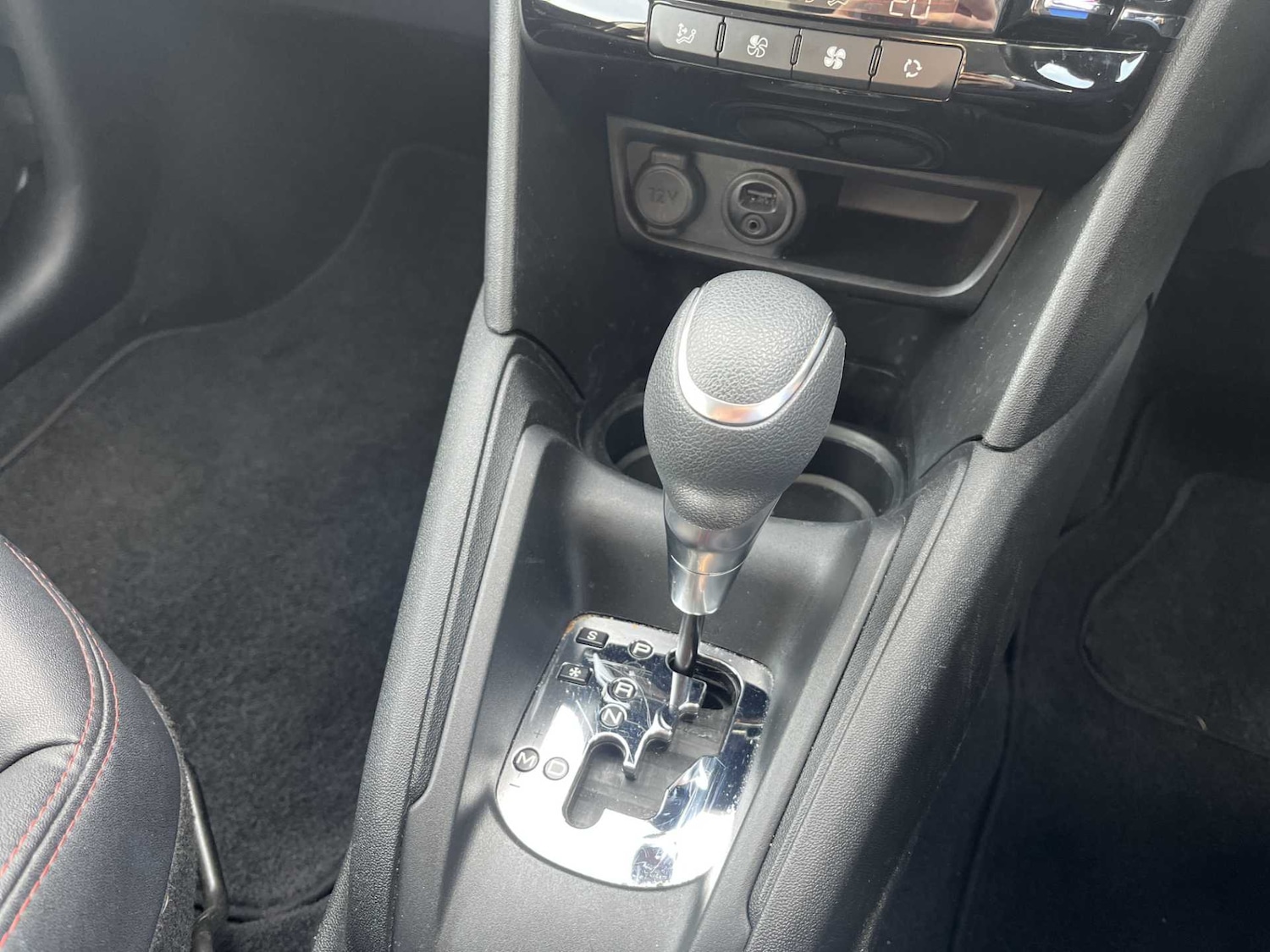 Used Peugeot 208 2016 for sale - 76363413: Photo 12