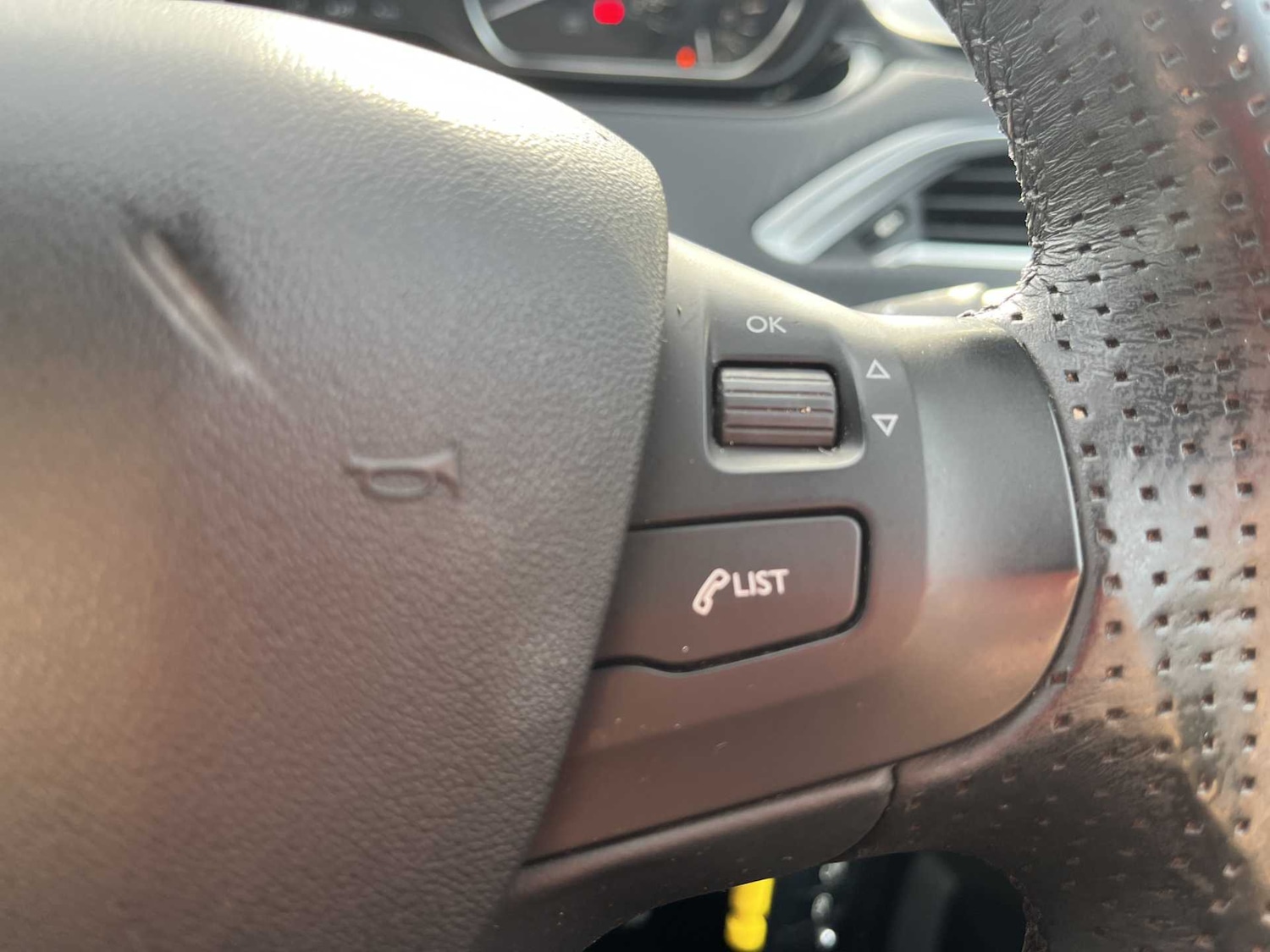 Used Peugeot 208 2016 for sale - 76363413: Photo 23