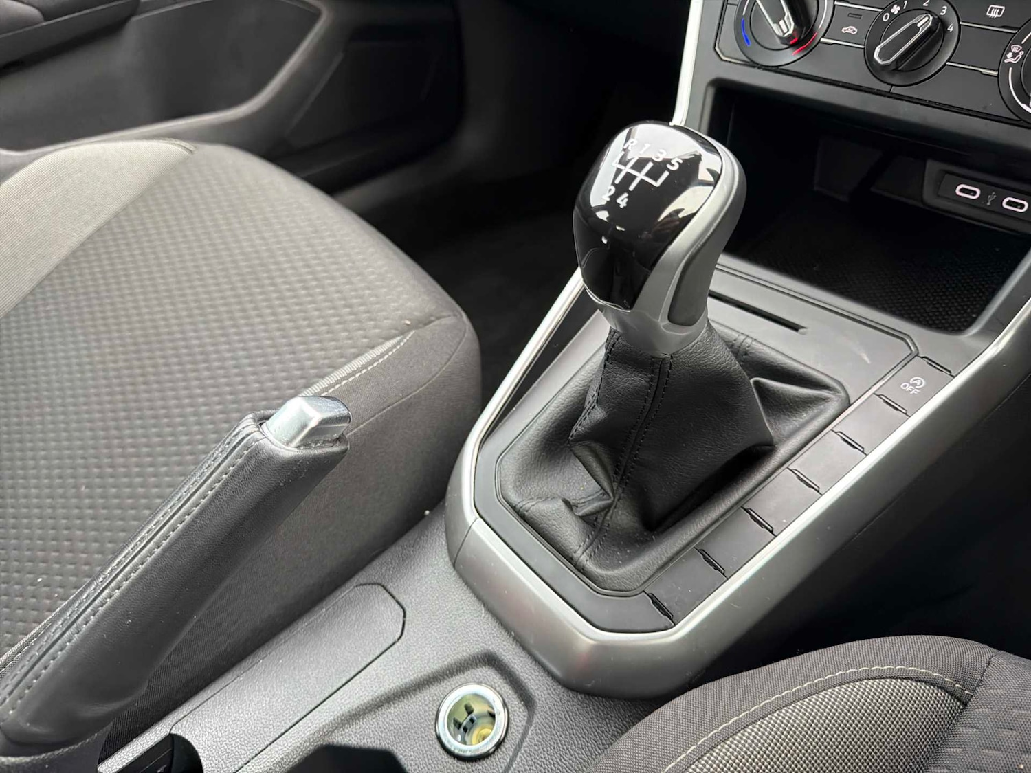 Used Volkswagen Polo 2022 for sale - 77012423: Photo 12