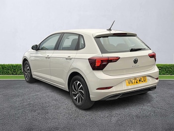 Used Volkswagen Polo 2022 for sale - 77012423: Photo