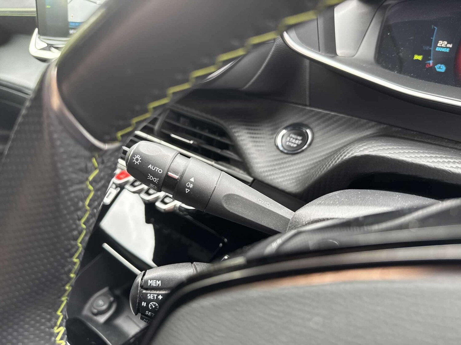 Used Peugeot E-2008 2023 for sale - 77028118: Photo 26