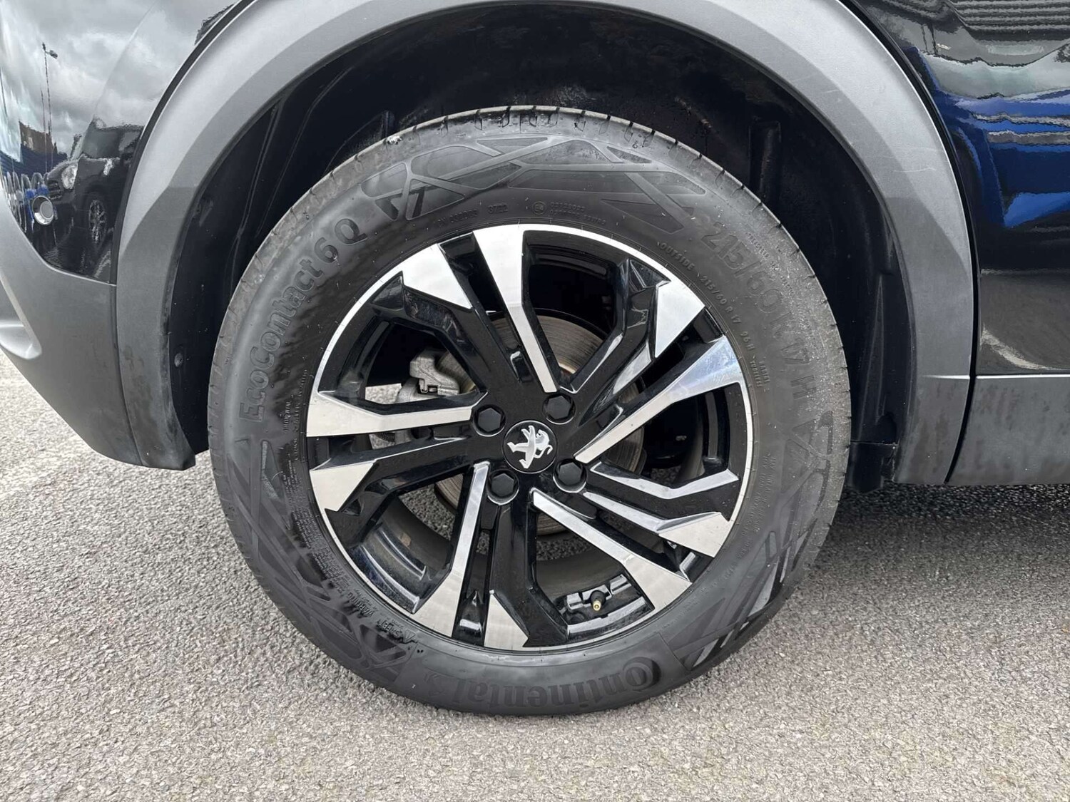 Used Peugeot E-2008 2023 for sale - 77028118: Photo 8