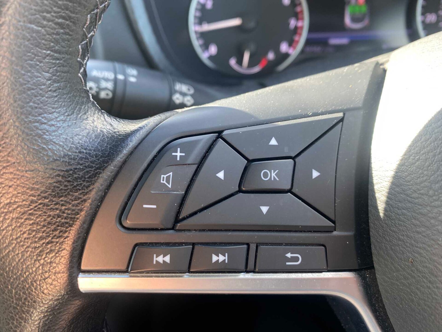 Used Nissan Juke 2023 for sale - 78193773: Photo 24