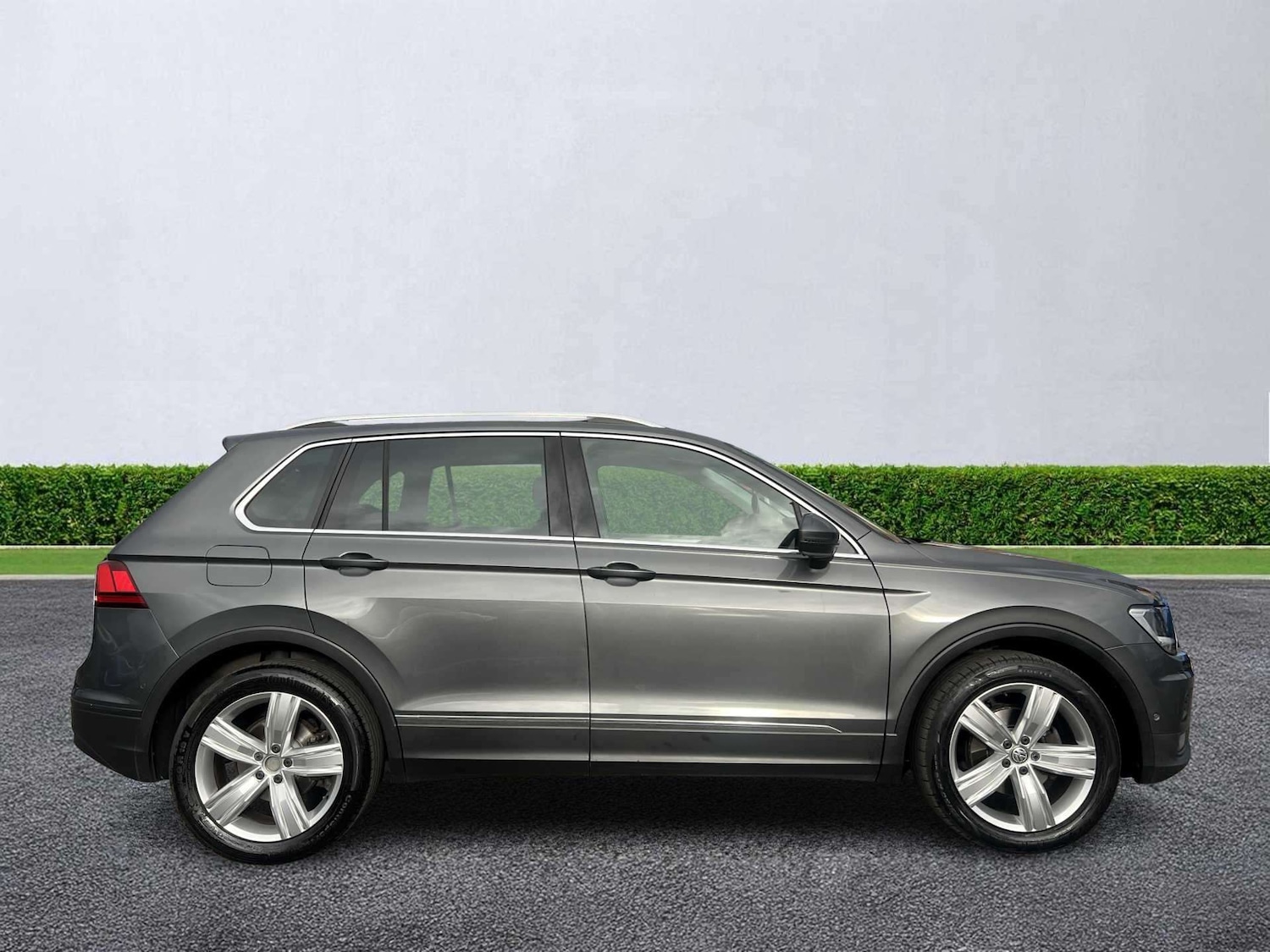 Used Volkswagen Tiguan 2020 for sale - 78064482: Photo 3
