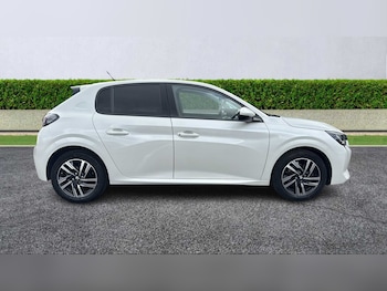 Used Peugeot 208 2021 for sale - 75491079: Photo
