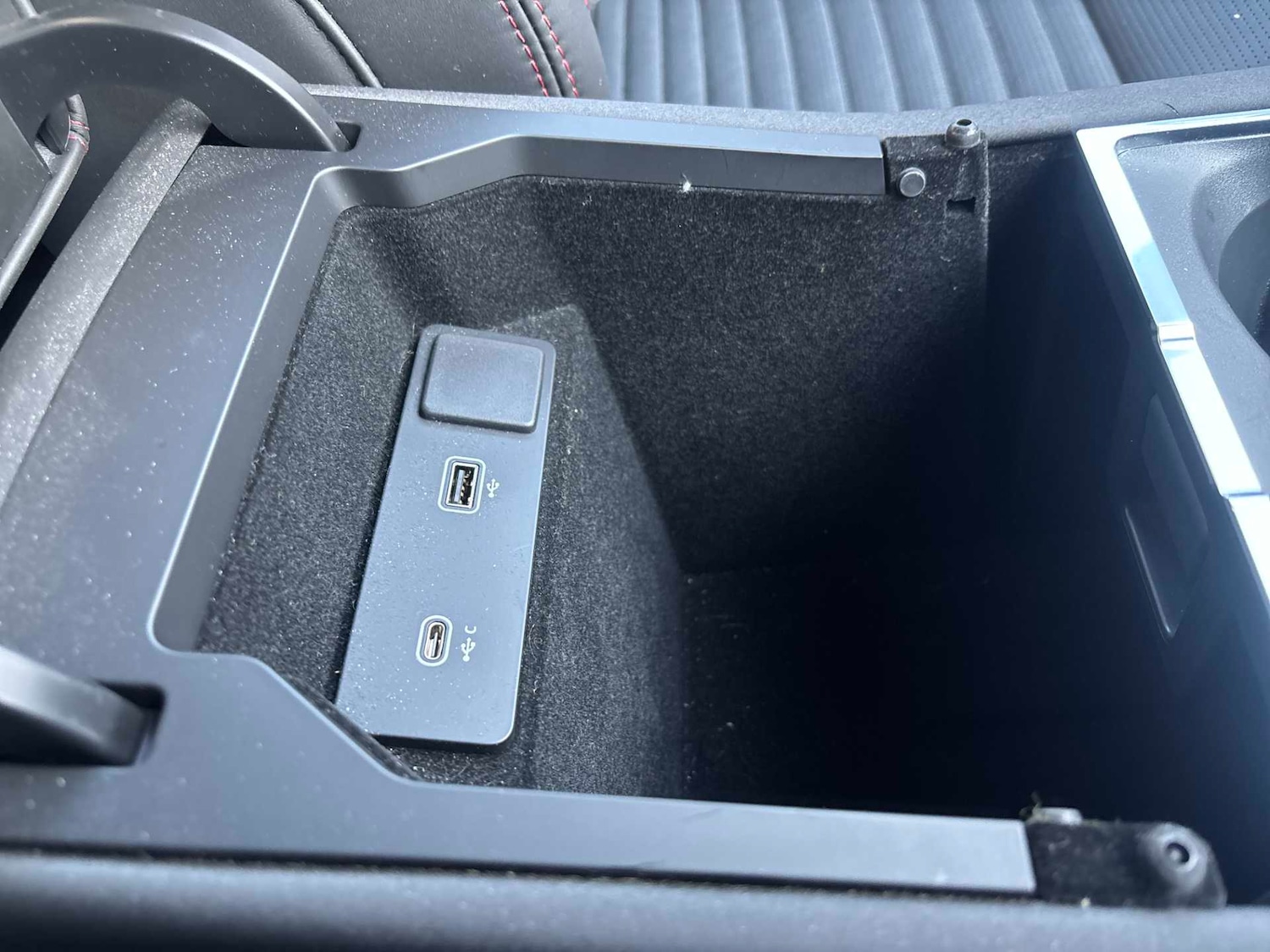 Used Land Rover Discovery Sport 2023 for sale - 78168998: Photo 27