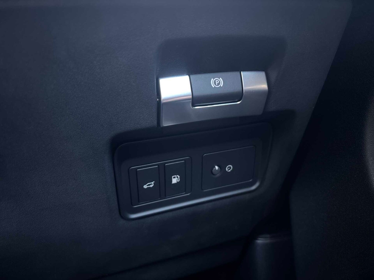 Used Land Rover Discovery Sport 2023 for sale - 78168998: Photo 28