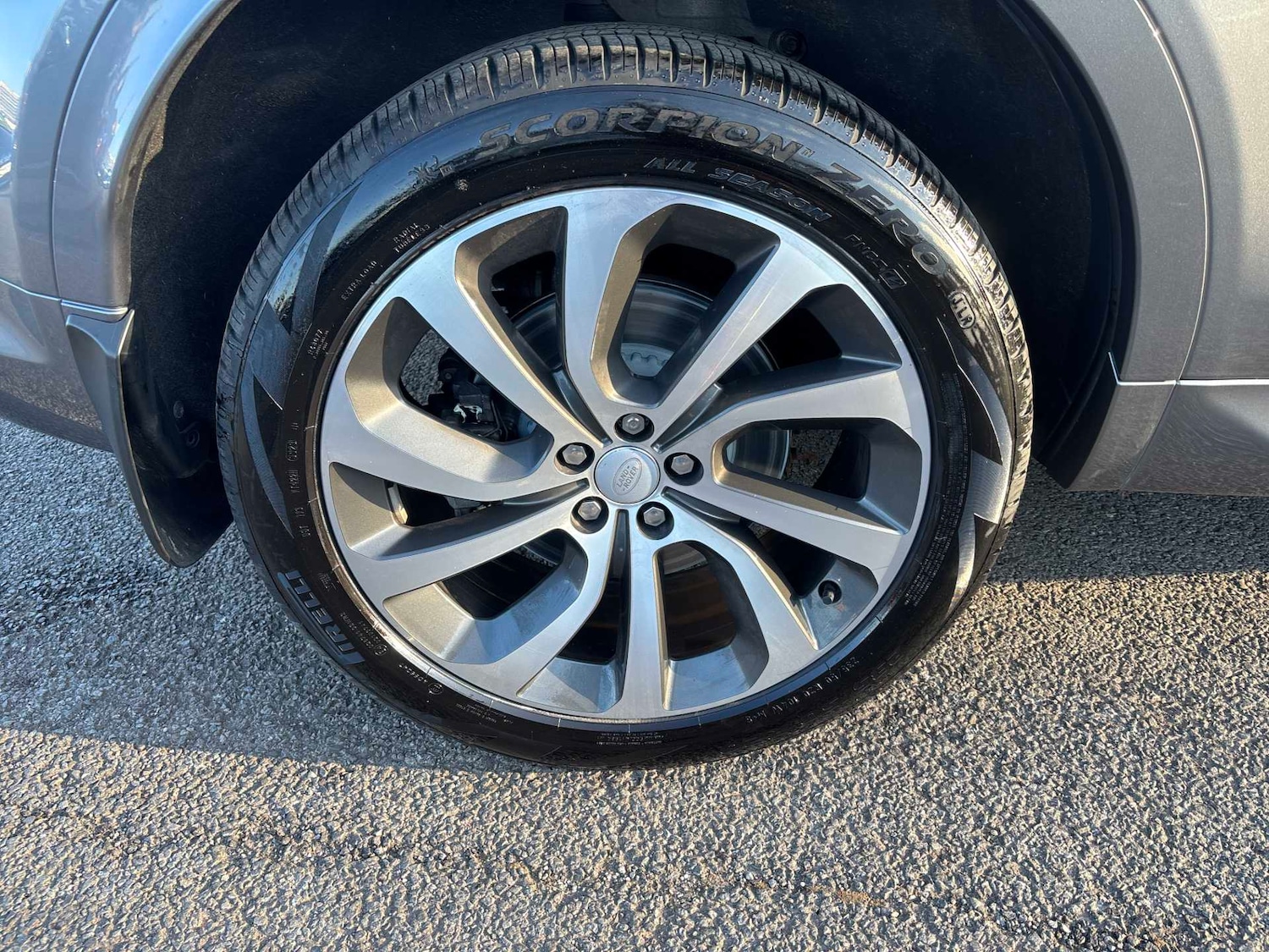 Used Land Rover Discovery Sport 2023 for sale - 78168998: Photo 6