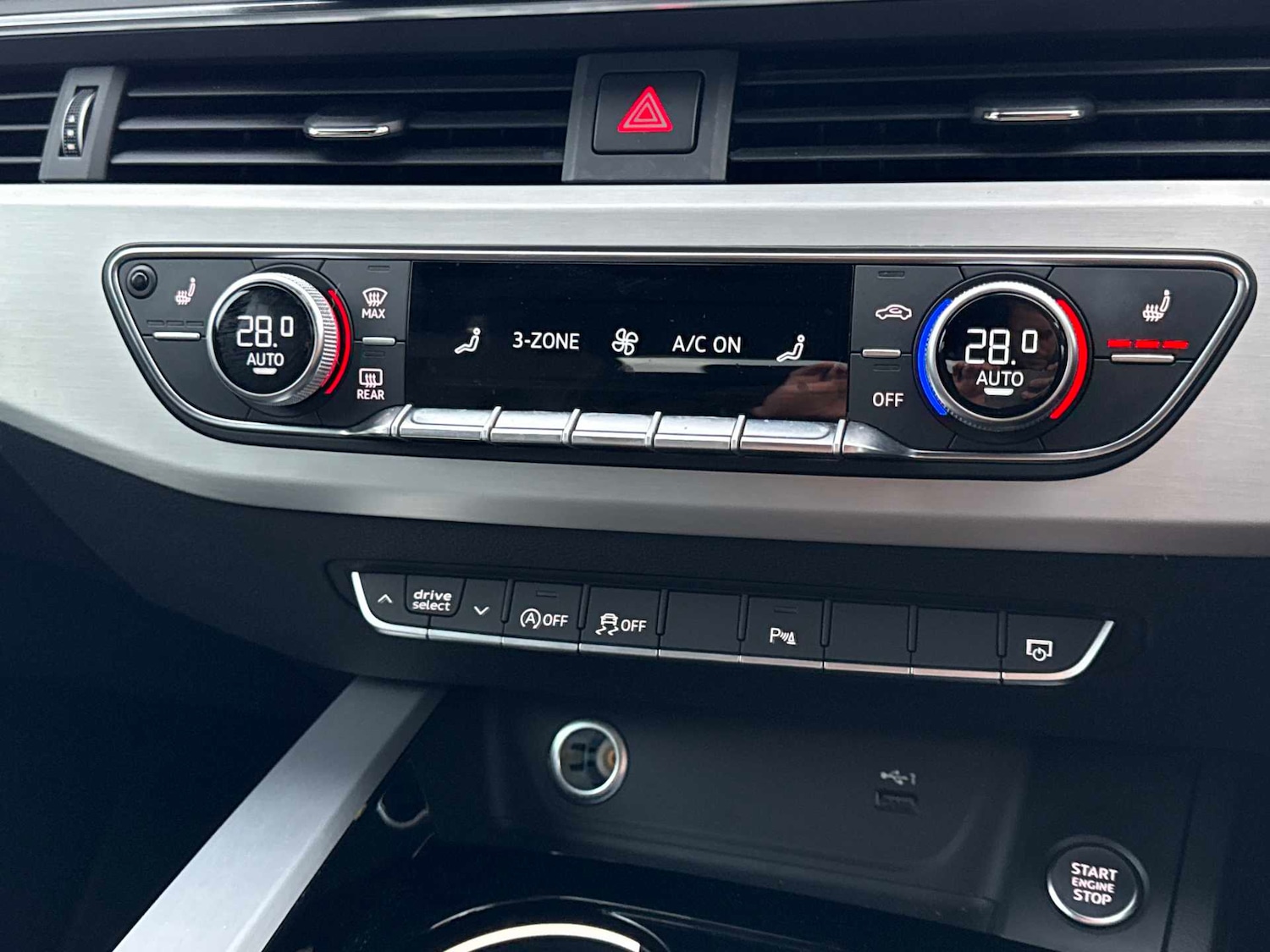 Used Audi A4 2023 for sale - 76655904: Photo 11