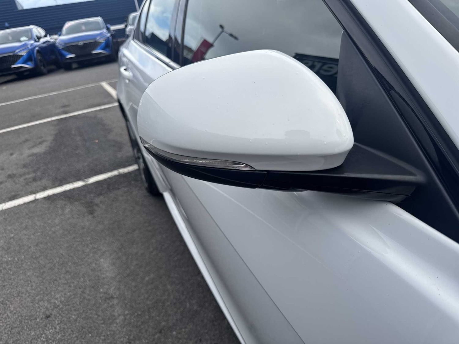 Used Jaguar XE 2018 for sale - 75956170: Photo 30