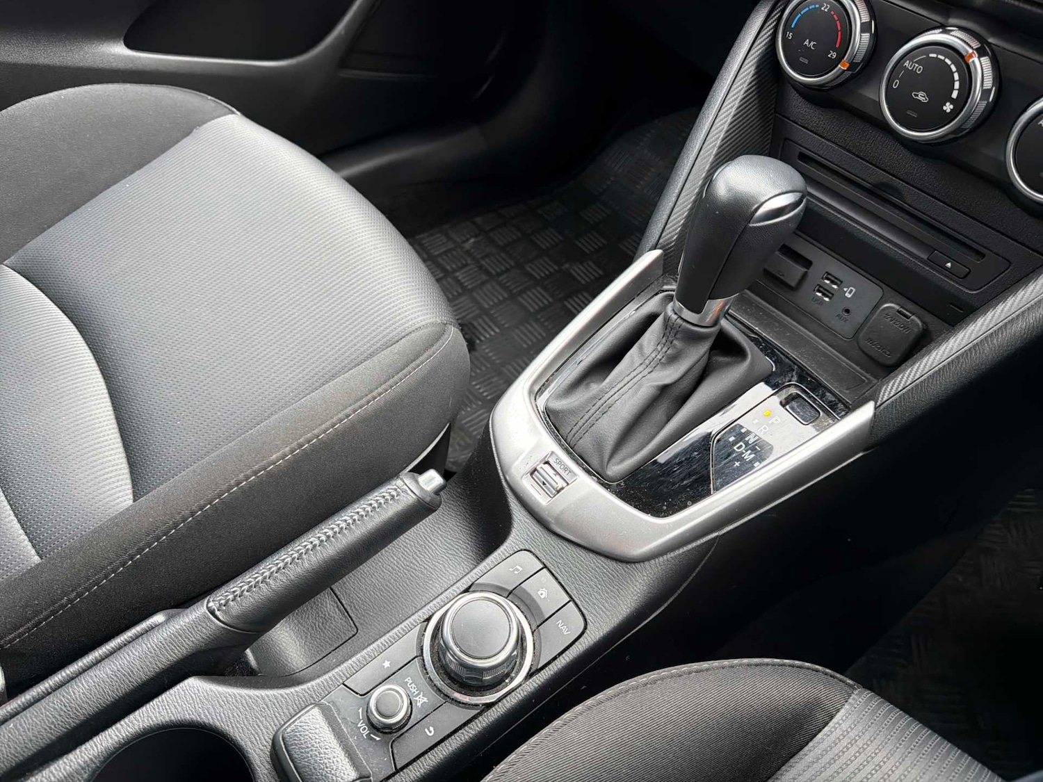 Used Mazda CX-3 2016 for sale - 78011632: Photo 12