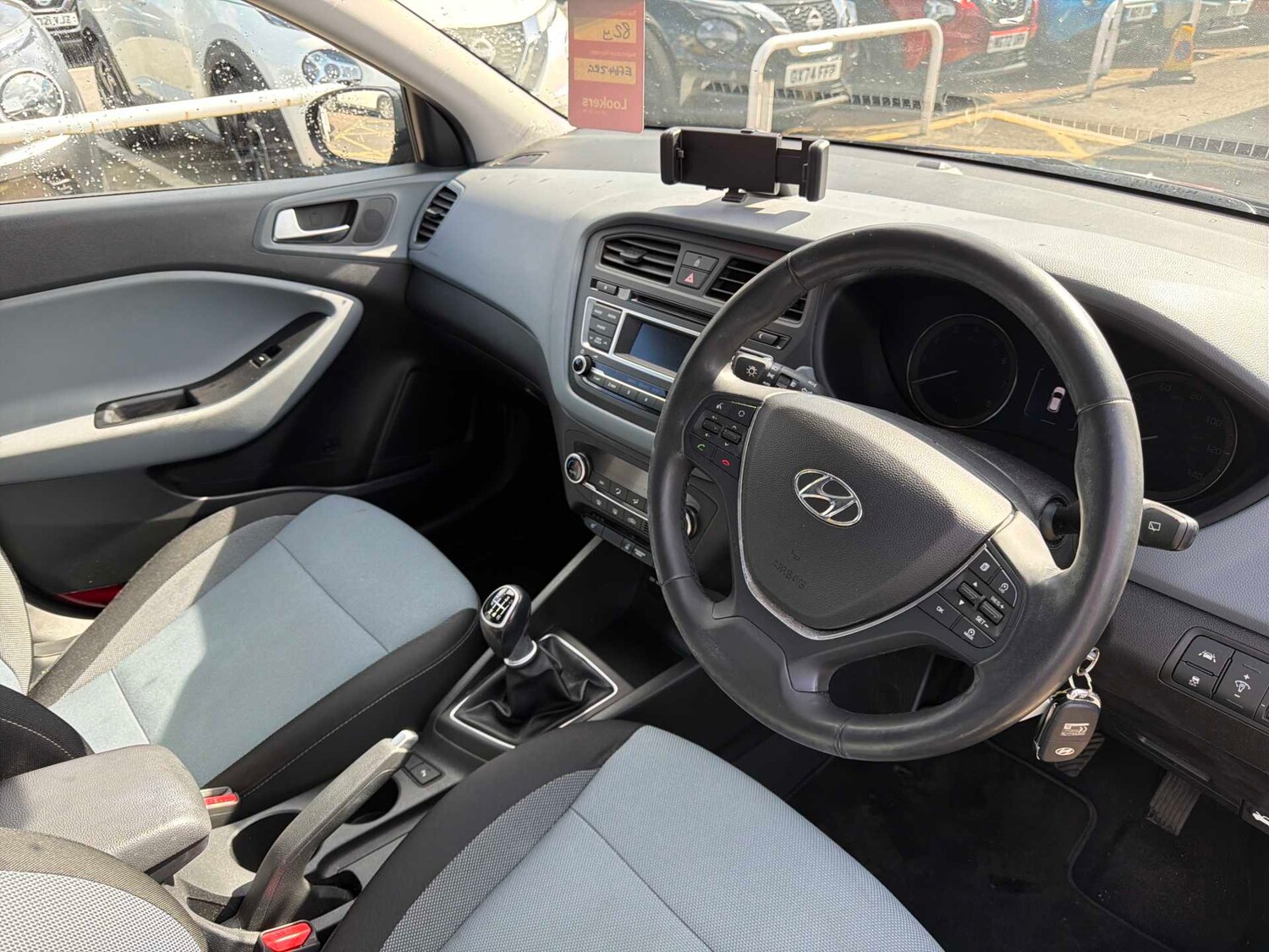 Used Hyundai i20 2014 for sale - 78192892: Photo 14