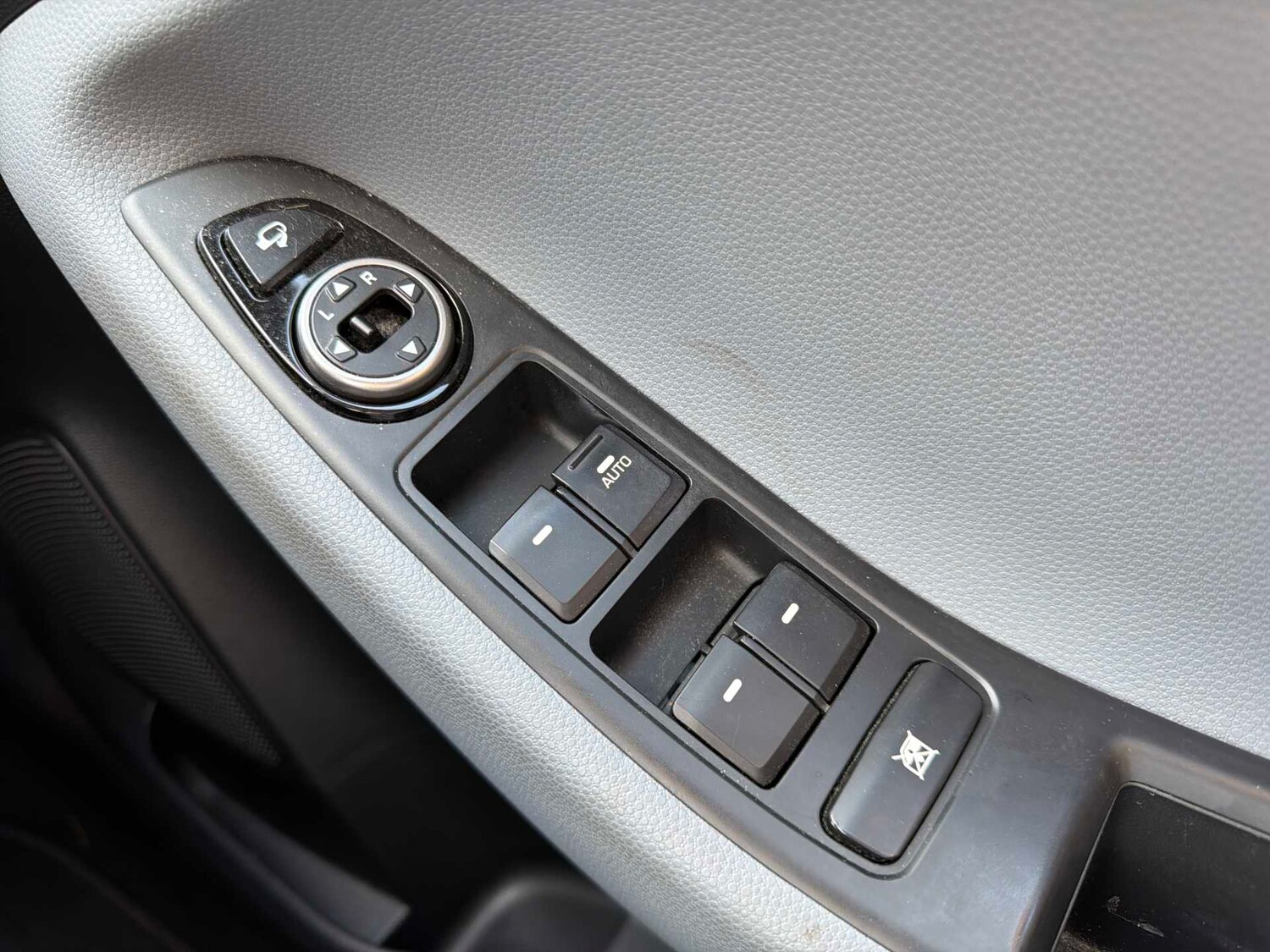 Used Hyundai i20 2014 for sale - 78192892: Photo 20