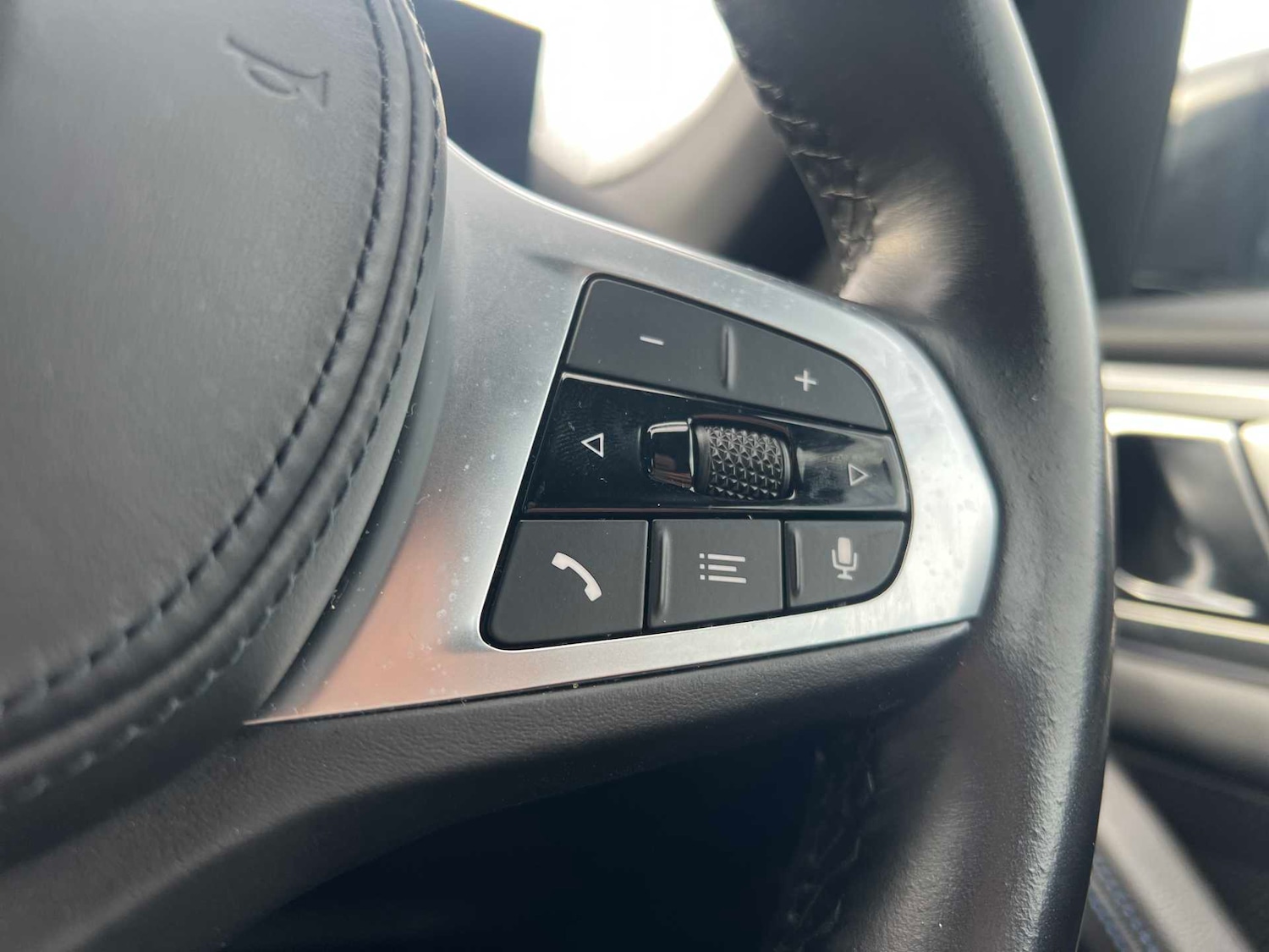 Used BMW i4 2022 for sale - 77845376: Photo 23