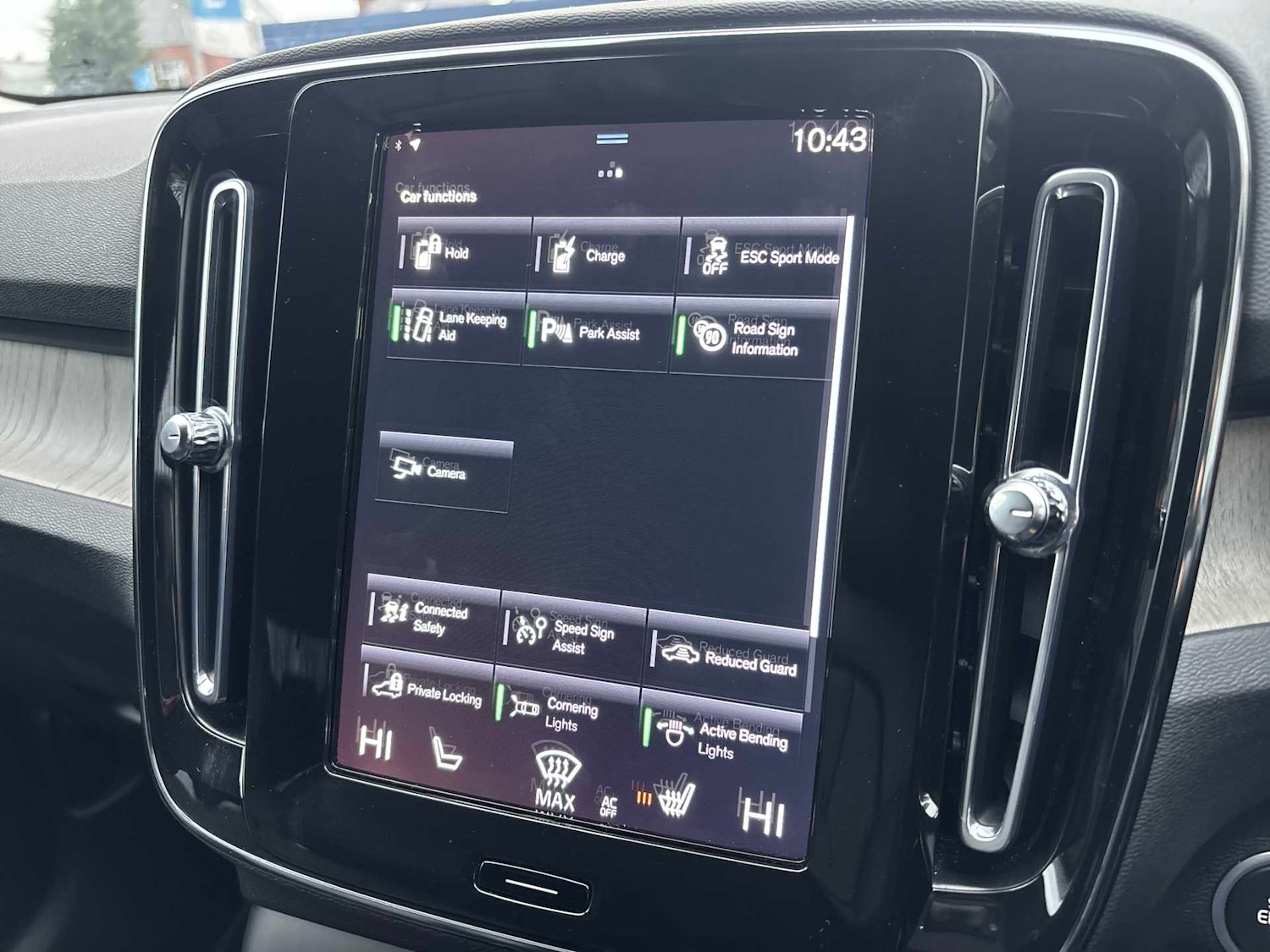 Used Volvo XC40 2022 for sale - 77775197: Photo 29