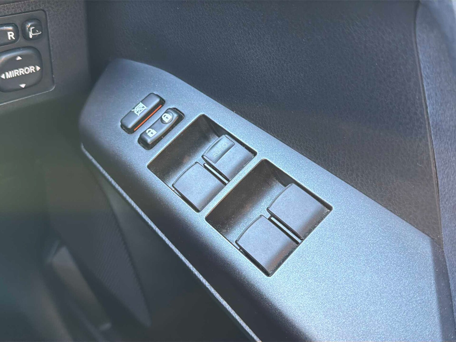 Used Toyota RAV4 2017 for sale - 78196311: Photo 20