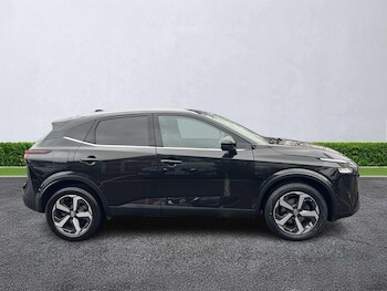 Used Nissan Qashqai 2021 for sale - 76957549: Photo