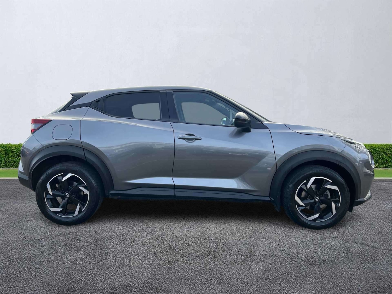 Used Nissan Juke 2023 for sale - 78139576: Photo 2