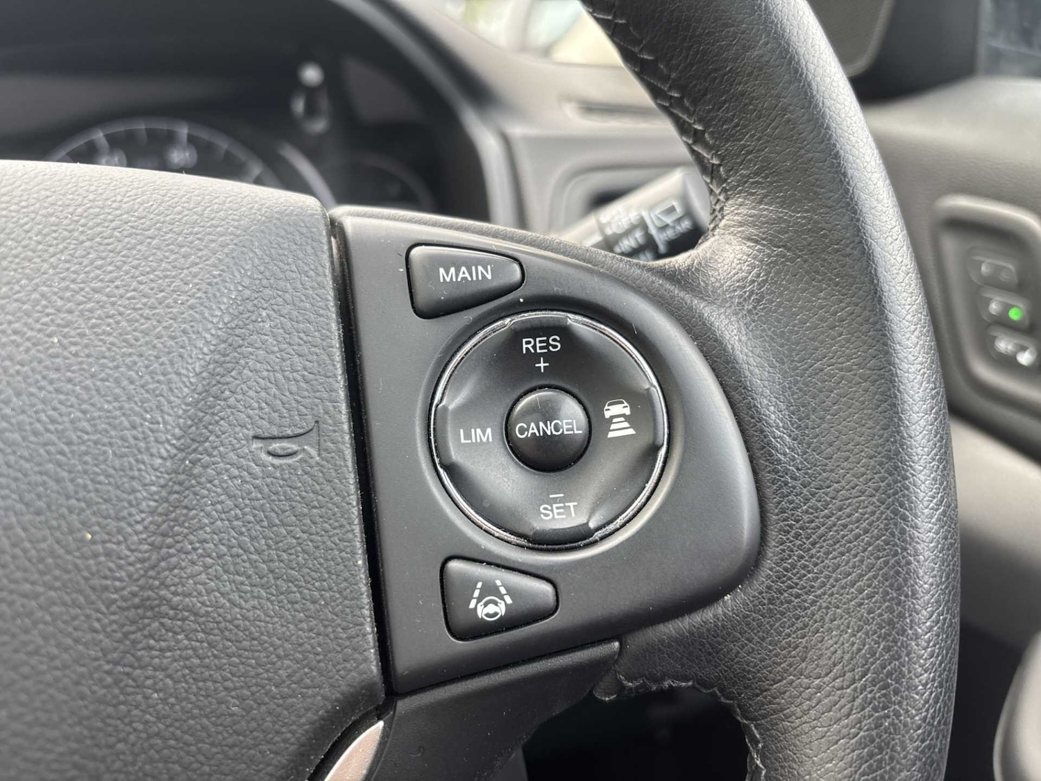 Used Honda CR-V 2015 for sale - 76430816: Photo 23