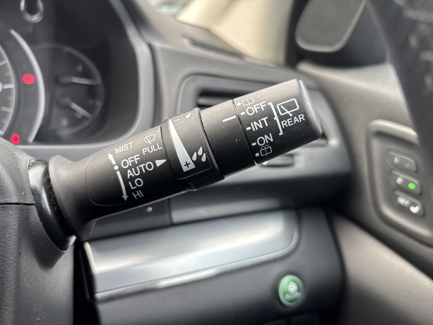 Used Honda CR-V 2015 for sale - 76430816: Photo 25