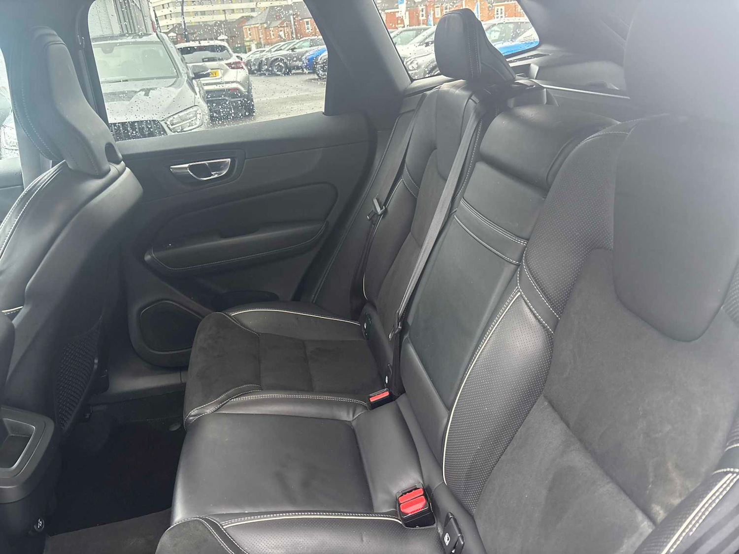 Used Volvo XC60 2018 for sale - 77555278: Photo 15