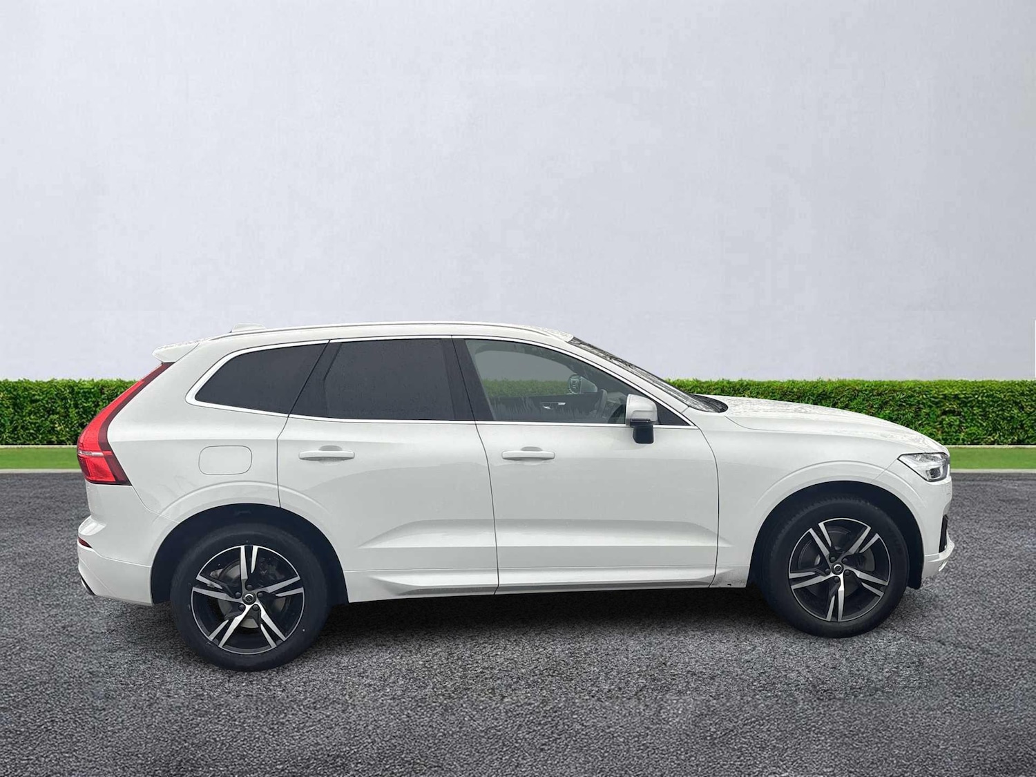 Used Volvo XC60 2018 for sale - 77555278: Photo 3