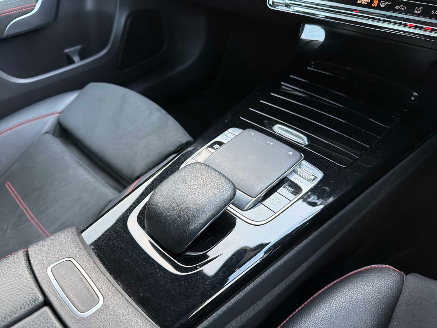 Used Mercedes-Benz A-Class 2019 for sale - 76963520: Photo 12