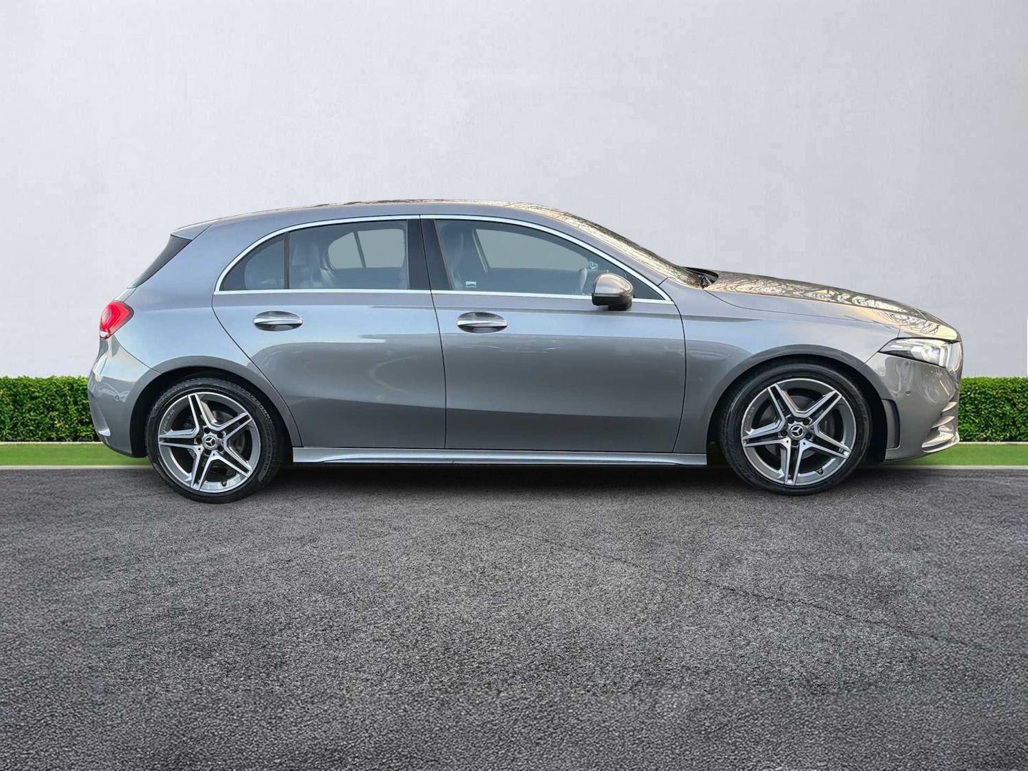 Used Mercedes-Benz A-Class 2019 for sale - 76963520: Photo 3