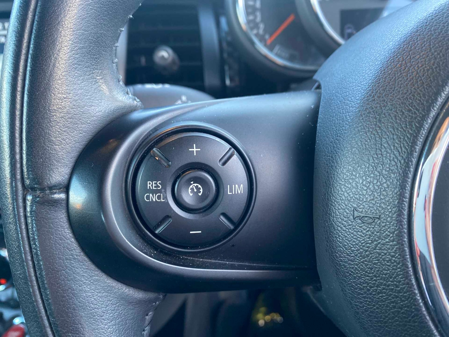 Used MINI Hatch 2019 for sale - 77090036: Photo 24