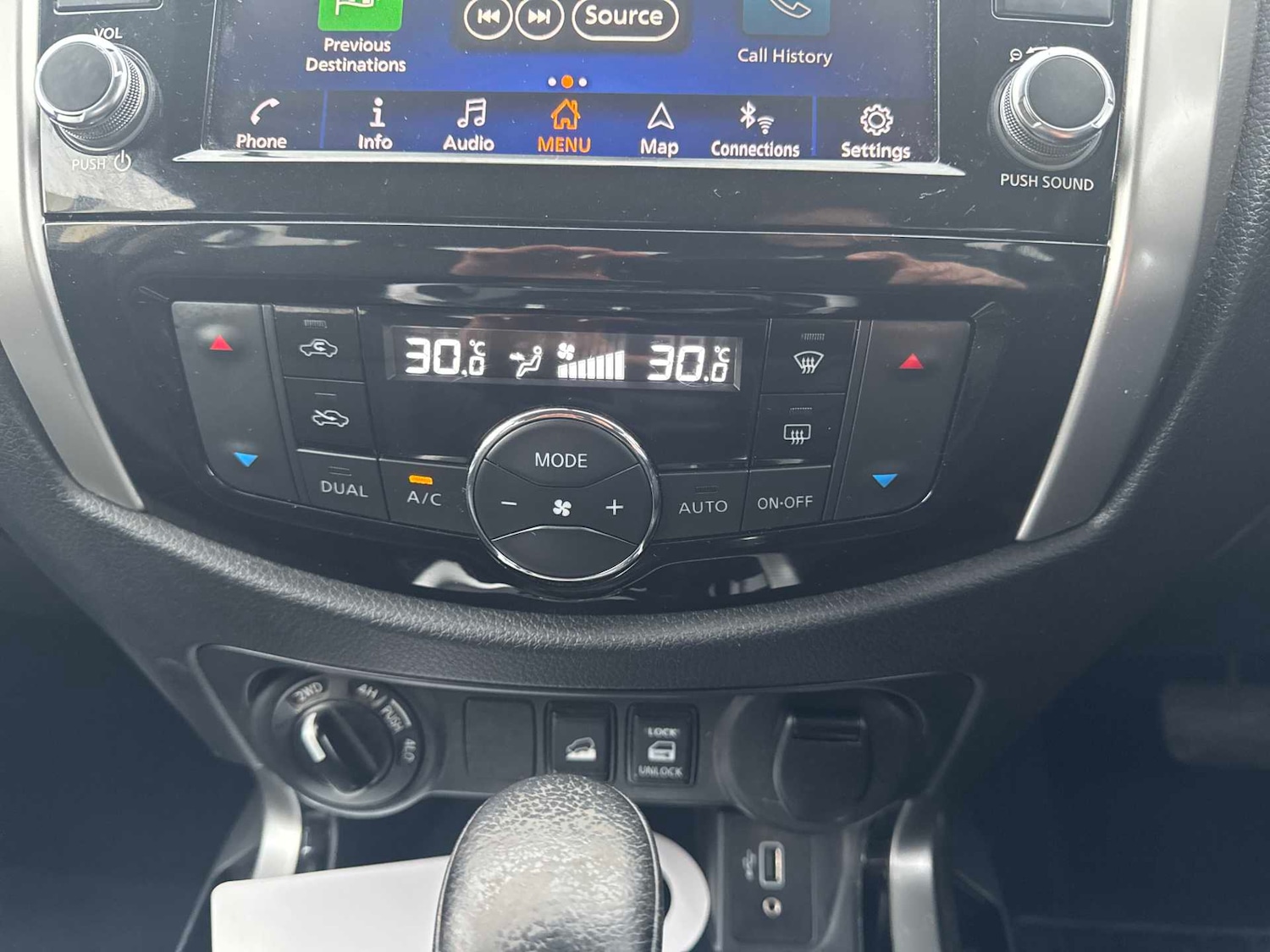 Used Nissan Navara 2021 for sale - 76536671: Photo 11