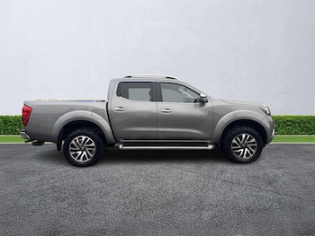 Used Nissan Navara 2021 for sale - 76536671: Photo