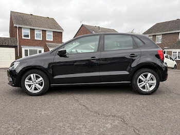 Used Volkswagen Polo 2016 for sale - 78032126: Photo