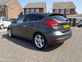 Used Ford Focus 2017 for sale - 79244022: Photo