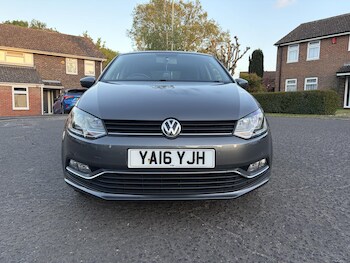 Used Volkswagen Polo 2016 for sale - 78452505: Photo