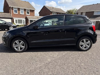 Used Volkswagen Polo 2017 for sale - 79693271: Photo