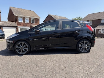 Used Ford Fiesta 2017 for sale - 79190395: Photo