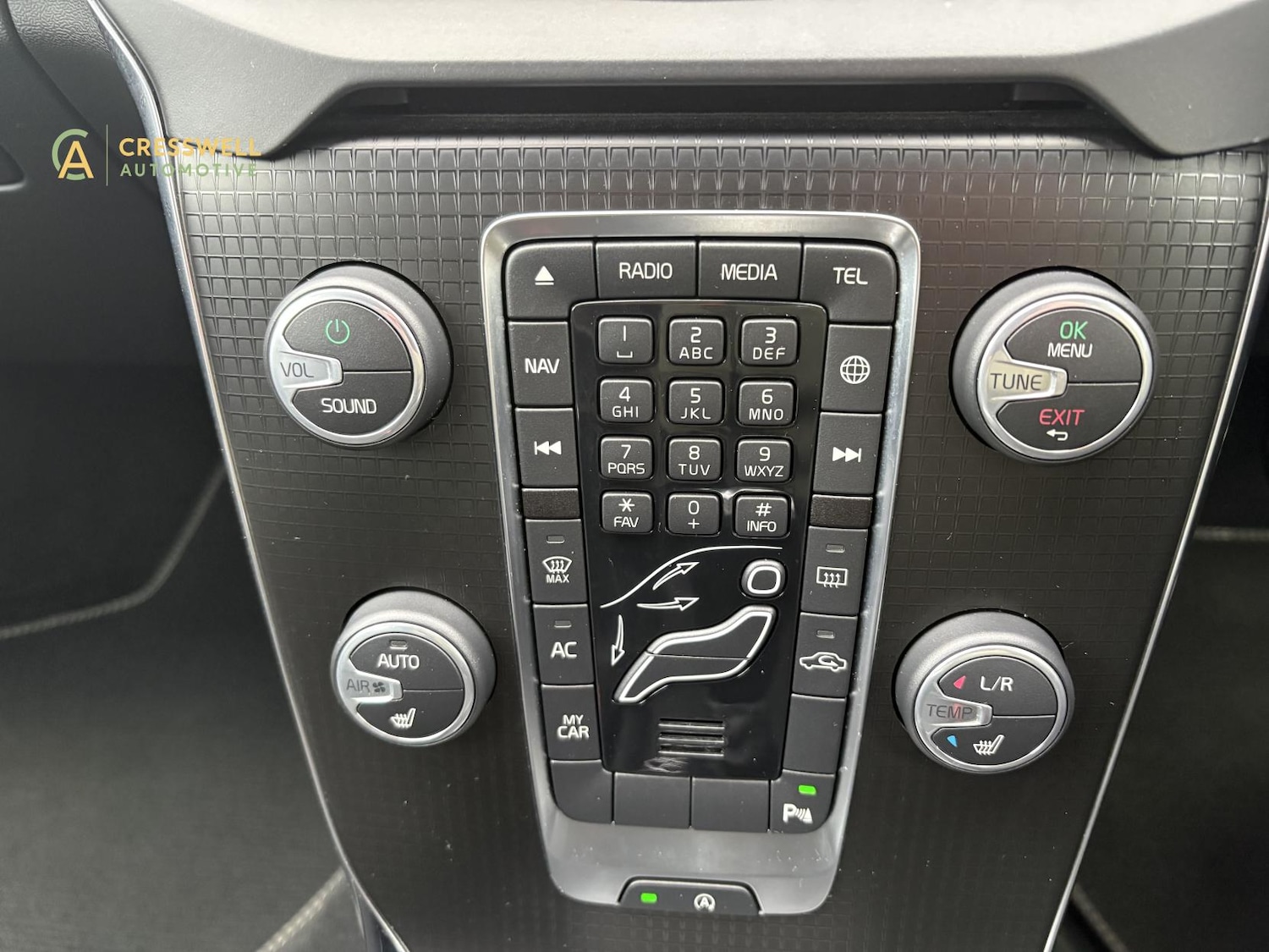 Used Volvo V40 2016 for sale - 77124276: Photo 25