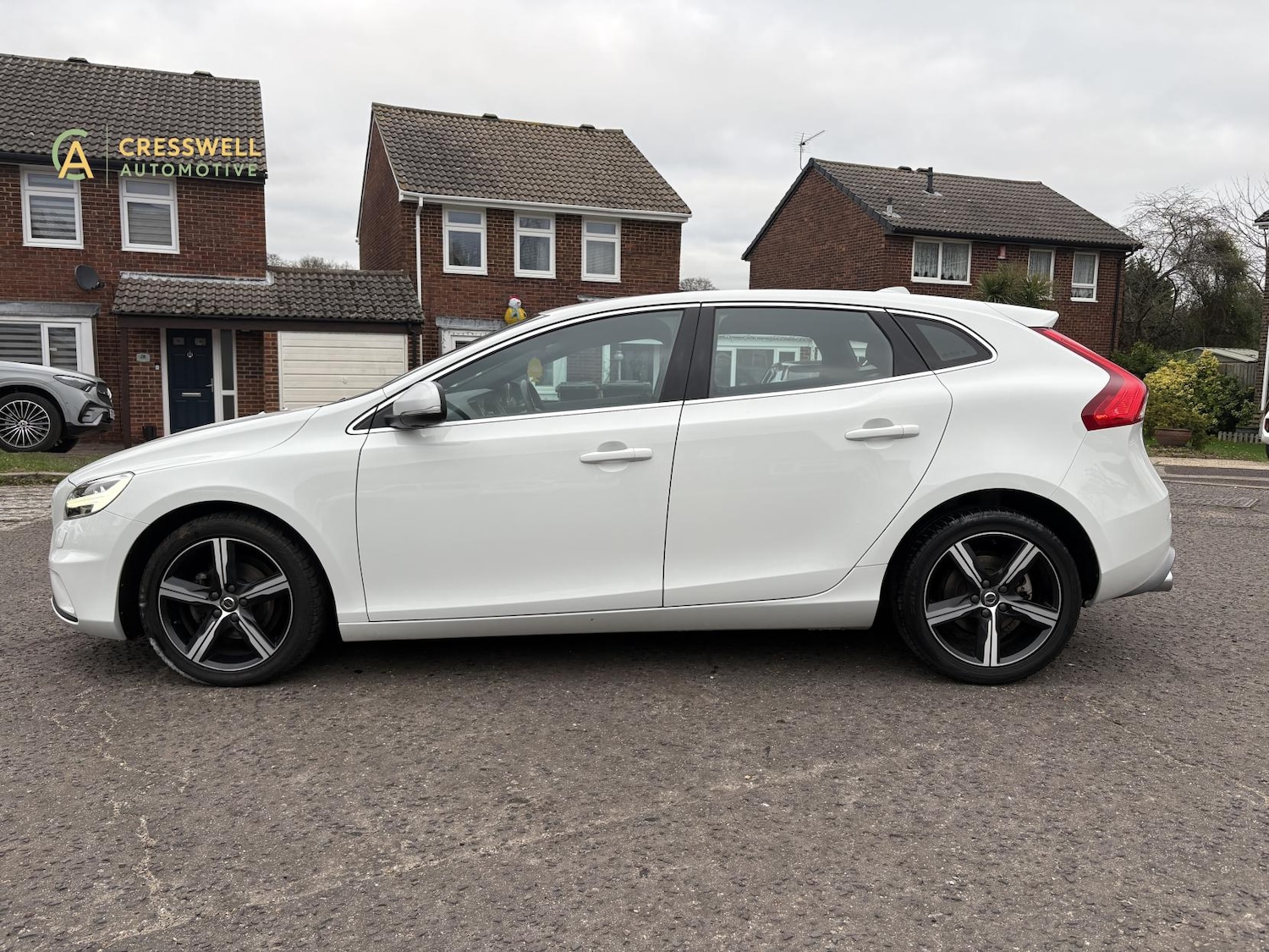 Used Volvo V40 2016 for sale - 77124276: Photo 4