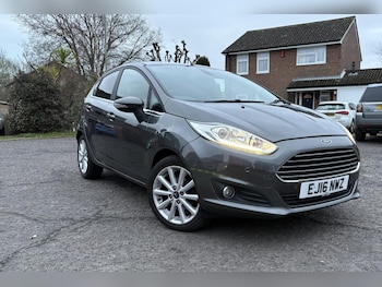 Used Ford Fiesta 2016 for sale - 77235621: Photo