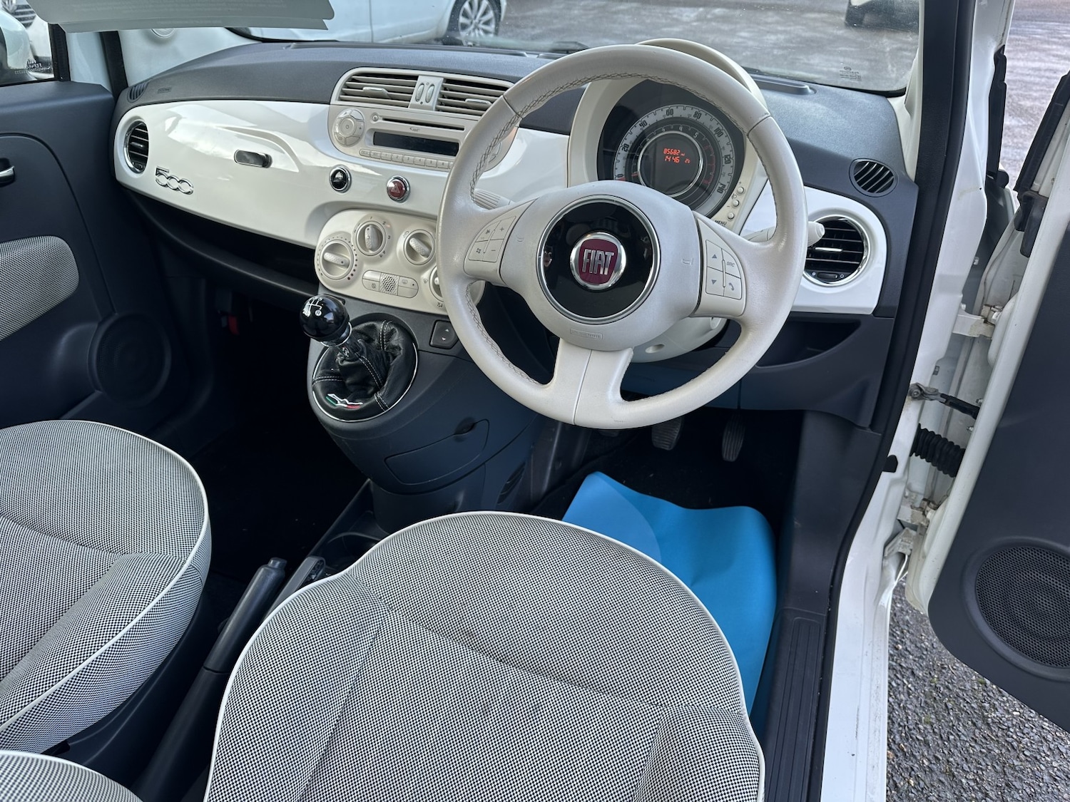 Used Fiat 500 2011 for sale - 77162328: Photo 6