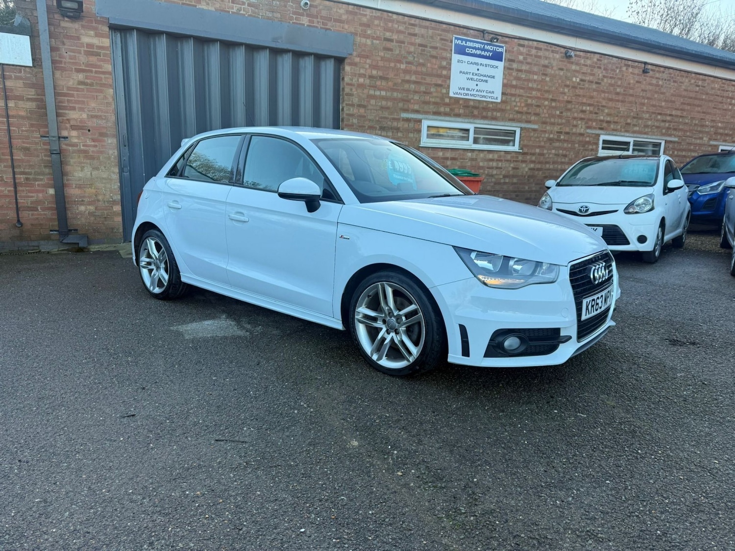 Used Audi A1 2013 for sale - 77008191: Photo 2