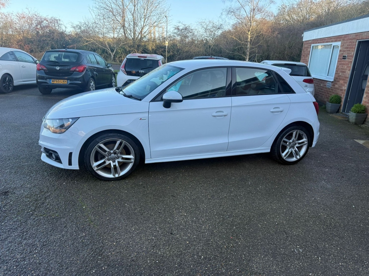 Used Audi A1 2013 for sale - 77008191: Photo 3