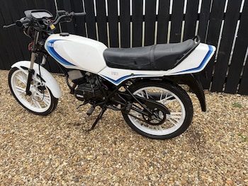 Used Yamaha RD 1988 for sale - bike-78098121: Photo