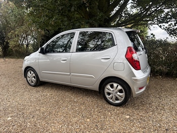Used Hyundai i10 2012 for sale - 79564021: Photo