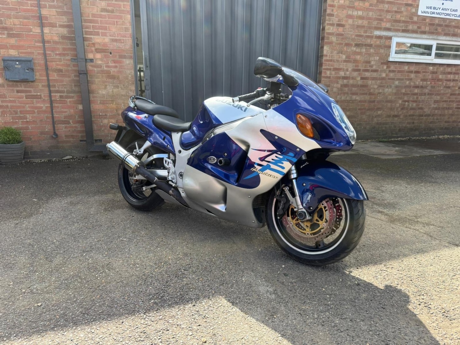 Suzuki GSX