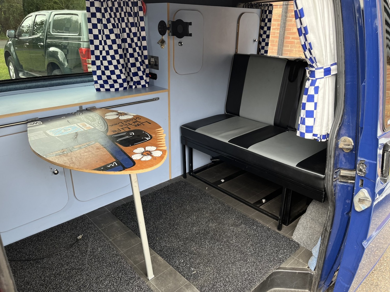 Used Volkswagen Transporter 1993 for sale - 78168928: Photo 6